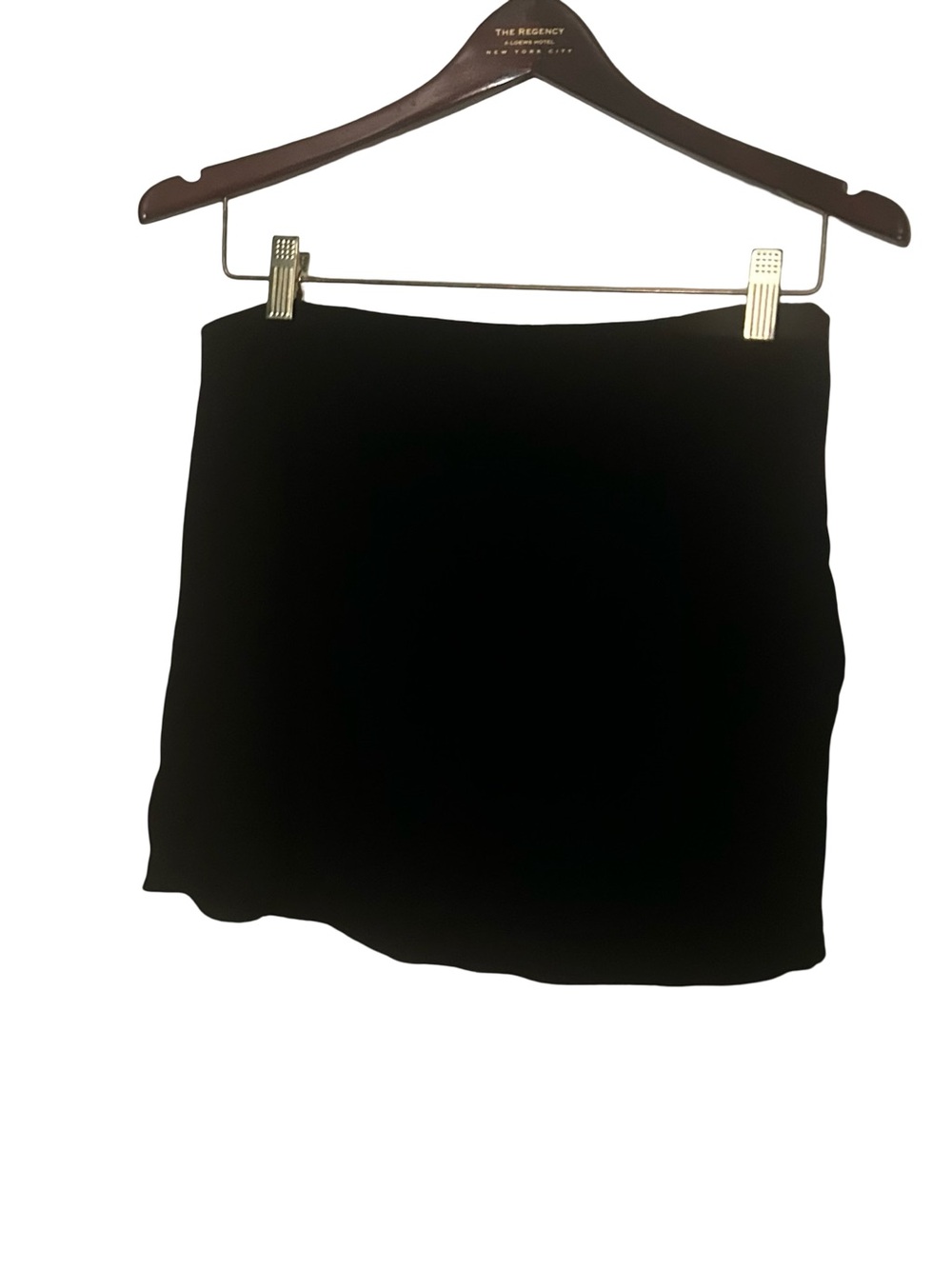 Black Women's Mini Skirt - Classic and minimalist